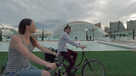 Exploring-Valencia-by-bike-Spain