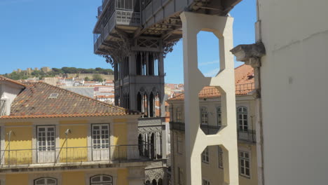 Aufzug-Santa-Justa-In-Lissabon,-Portugal