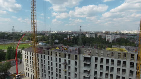 Wohnblock-Im-Bau-In-Moskau,-Russland