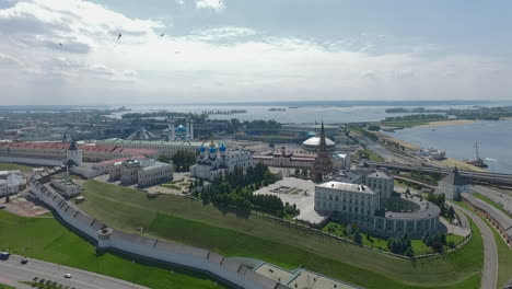 Volando-Sobre-Monumentos-Históricos-En-Kazan-Rusia
