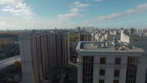Vista-Aérea-Del-Complejo-De-Apartamentos-Y-Escena-Urbana-De-Otoño-Moscú-Rusia