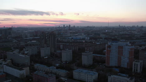 Abendliches-Stadtbild-Von-Moskau,-Russland