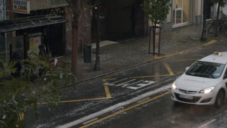 Transport-traffic-in-the-rain-with-hail-Valencia-Spain