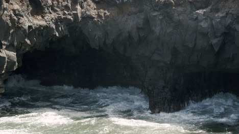 Ocean-waves-crashing-the-volcanic-rocks-in-Lanzarote