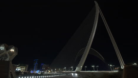 Night-cityscape-of-Valencia-with-the-Assut-de-l'Or-Bridge-timelapse