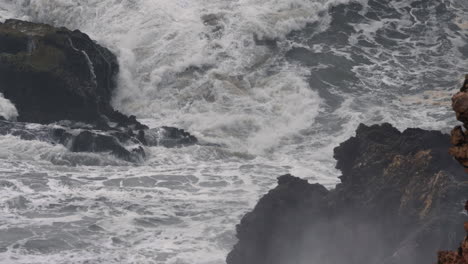 Massive-and-powerful-ocean-waves-crushing-the-coast-in-Nazare-Portugal