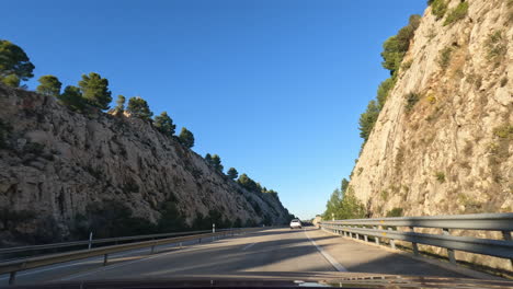 Car-trip-across-the-mountain-scenery