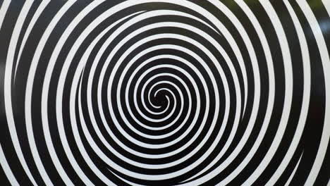 Moving-hypnotic-spiral-optical-illusion
