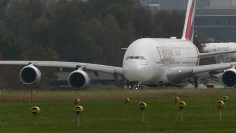 Emirates-Airbus-A380-800-taxiing