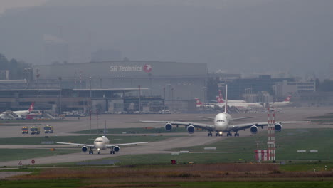A380-and-A320-taxiing-on-the-runway