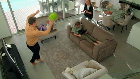Family-Fun-in-Spacious-Living-Room