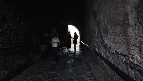 Tunnel-Walkway-in-Pompeii-Ruins,-Italy