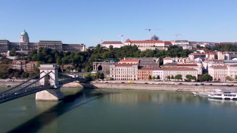 Drone-pan-reveals-Széchenyi-Chain-bridge-spanning-Danube-river-and-Buda-Castle