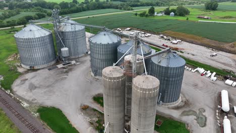 Getreideelevator-Und-Ethanolanlage-In-Kansas