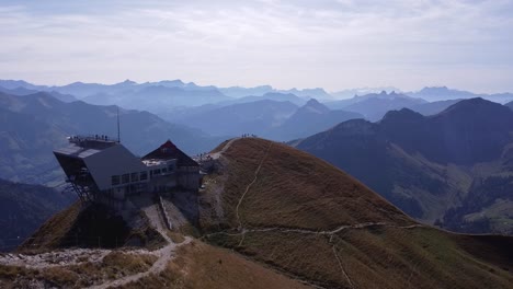 Luftaufnahme-Des-Moleson-Gipfels-In-Der-Schweiz-Tagsüber