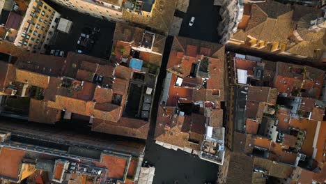 Top-Down-Aerial-View-Above-Rome,-Italy-City-Center
