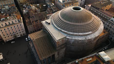 Orbiting-Drone-Shot-Above-Pantheon-and-Coffered-Concrete-Dome