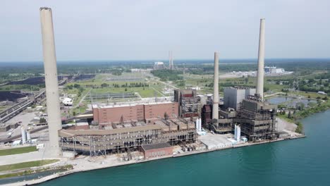 Power-plant-area-of-East-China,-Michigan,-USA