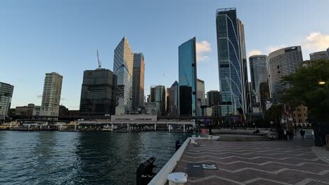 Panoramablick-Auf-Circular-Quay-Sydney-Mit-Opernhaus-Und-Hafenbrücke