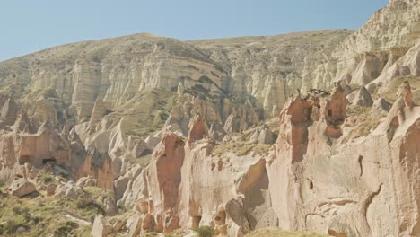 Increíble-Roca-Presenta-Erosión-Natural-Museo-Zelve-Paisaje-Espectacular
