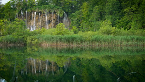 Wasserfall-In-Den-Plitvicer-Seen,-Kroatien.