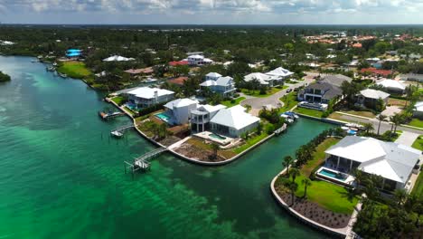 Erleben-Sie-Die-Schönheit-Der-Küste-Floridas-Mit-Unseren-Luftaufnahmen