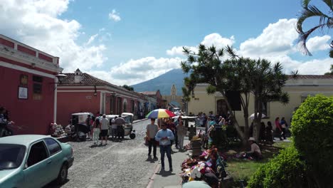 Vibrante,-Colorida-Y-Colonial-Ciudad-De-Antigua,-Guatemala