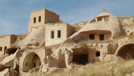 Türkische-Architektur,-Einzigartiger-Lebensstil-In-Felsenhöhlenhäusern