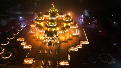 Swaminarayan-Akshardham-Mandir-In-Neu-Delhi,-Luftaufnahme