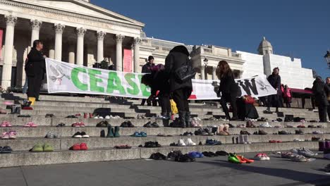 Activists-set-up-a-pro-Palestine-display-in-Trafalgar-Square,-London