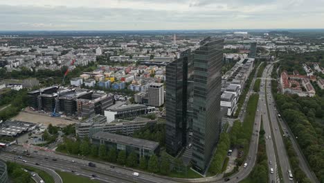 Höchster-Tagungs--Und-Eventstandort,-Designbüros-Highlight-Towers-München