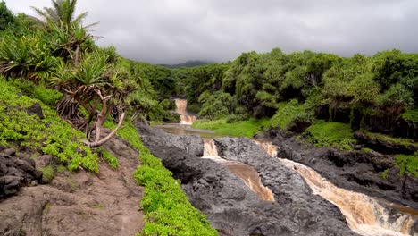 Seven-Sacred-Pools-on-Maui-Hawaii
