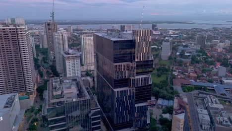 Skyscrapers-race-to-the-skies-in-Cebu-City-Philippines