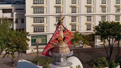 Statue-Der-Heiligen-Nino-Von-Cebu,-Cebu-City,-Philippinen