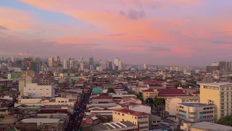 Skyline-Von-Cebu-Vor-Einem-Starken-Sonnenuntergang
