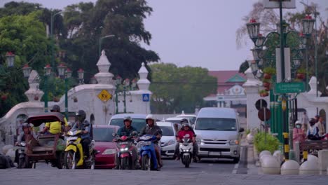 Hauptverkehrszeit-In-Der-Indonesischen-Stadt-Yogyakarta