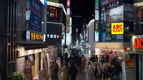Myeongdong-Bezirk-Bei-Nacht-Seoul