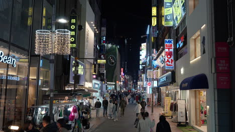Busy-Myeong-Dong-Shopping-District-with-Many-Travelers-During-Winter-Holidays
