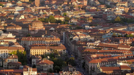 Santa-Maria-Delle-Grazie-In-Mailand-Bei-Sonnenuntergang,-Luftaufnahme