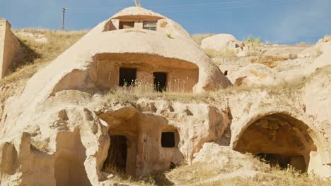 Einzigartige-Türkische-Architektur,-Felsenhaus,-Höhle,-Lebender-Lebensstil