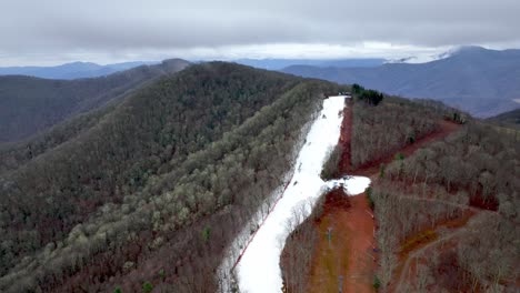 aerial-pullout-from-cataloochee-ski-area