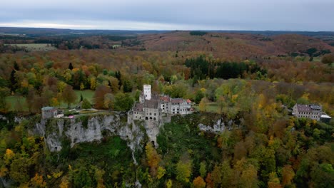 Lichtenstein-gothic-castle-in-Swabian-Jura-of-Germany-in-autumn