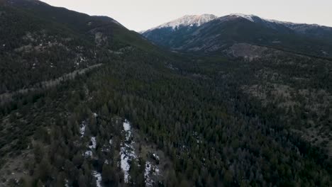 Drone-Sobre-El-Frío-Clima-Alpino-Monte-Princeton-En-Las-Montañas-Rocosas-De-Colorado