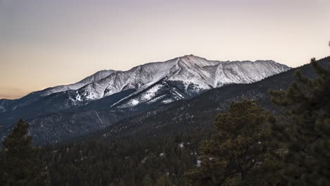 Timelapse-of-day-to-night-of-Mount-Princeton-in-the-Rocky-Mountains-in-Colorado
