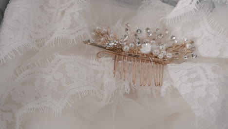 Bridal-hair-comb-on-delicate-lace-fabric