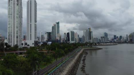 Aerial-Flyover-Over-The-Scenic-Cinta-Costera-Coastal-Recreation-Trail-In-Downtown-Panama-City