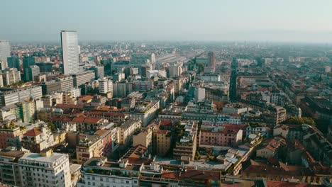 Center-of-Milano,-Italy-with-view-of-railroad-station