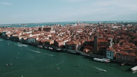 View-over-city-of-Venice,-Italy