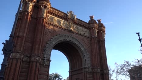 El-Arco-Triunfal-En-Barcelona