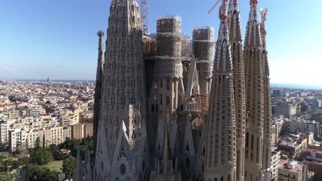 Aerial-view-of-Sagrada-Familia,-Barcelona,-Spain
